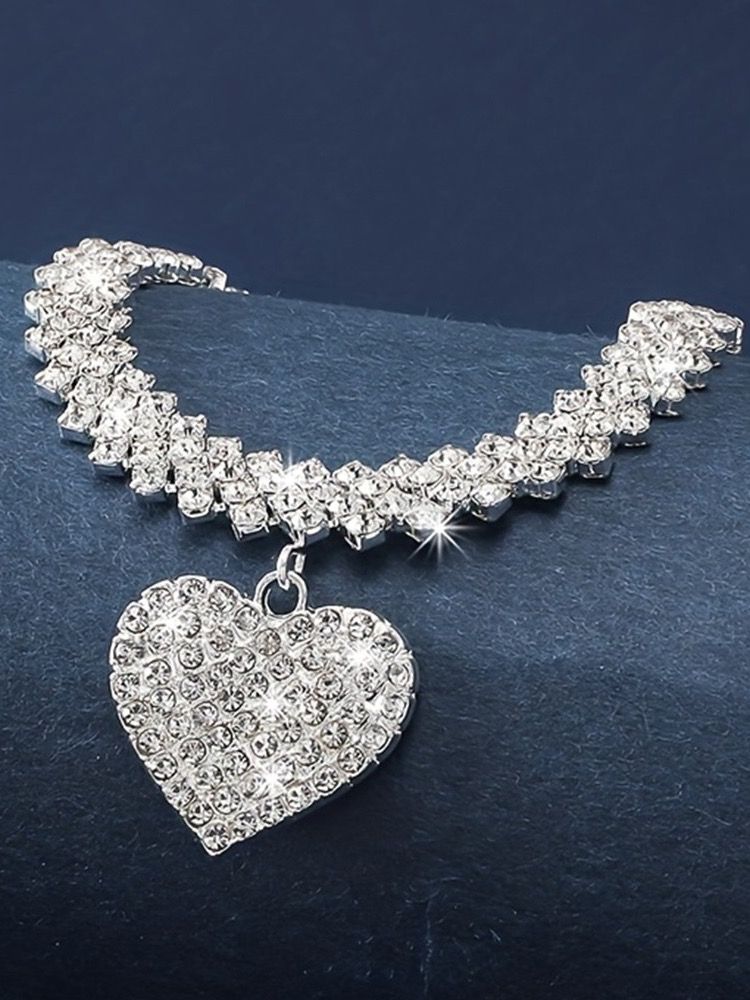 Heart necklace product image (3)