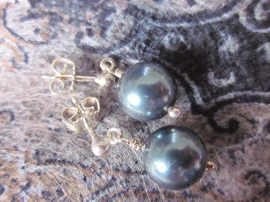 Ohrringe mit 1 Perle hellschwarz product image (1)