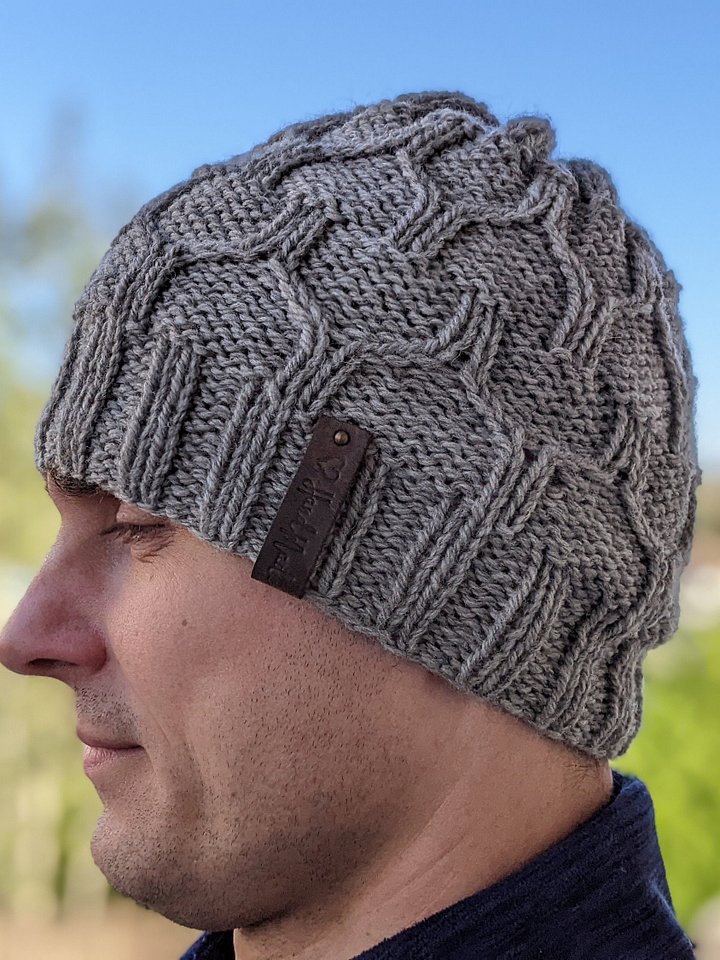 Bulky Yarn Cable Hat Knitting Pattern for Men product image (2)