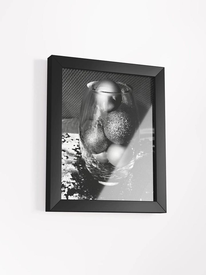 Glimmering Spheres in Monochrome Vase Framed Poster product image (2)