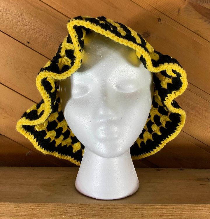 Black and Gold Bucket Hat product image (1)