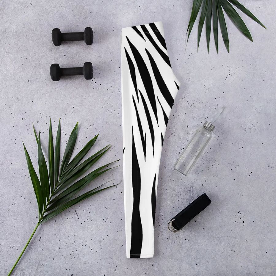 Tiger Print Leggings – Fierce, Fashionable & Ultra-Comfortable product image (2)
