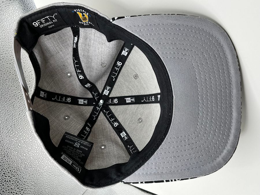 Los Angeles Kings New Era 9Fifty White Moziac Snapback Hat product image (3)