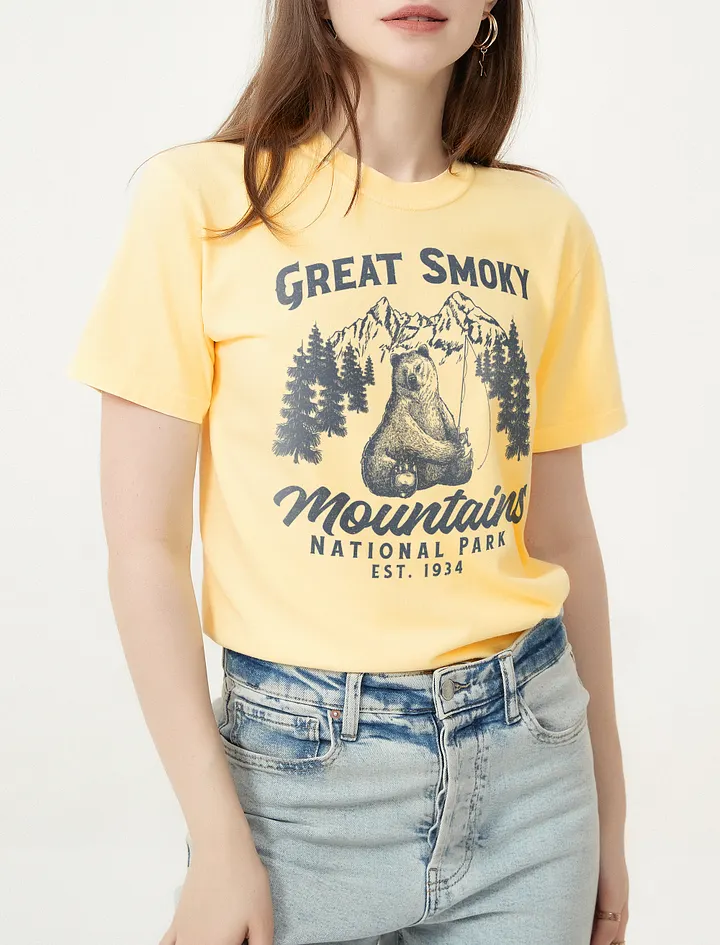 Black Bear Fishing in Great Smoky Mountains National Park Tee | Retro-Style Western T-Shirt for Travel and Road Trips product image (6)