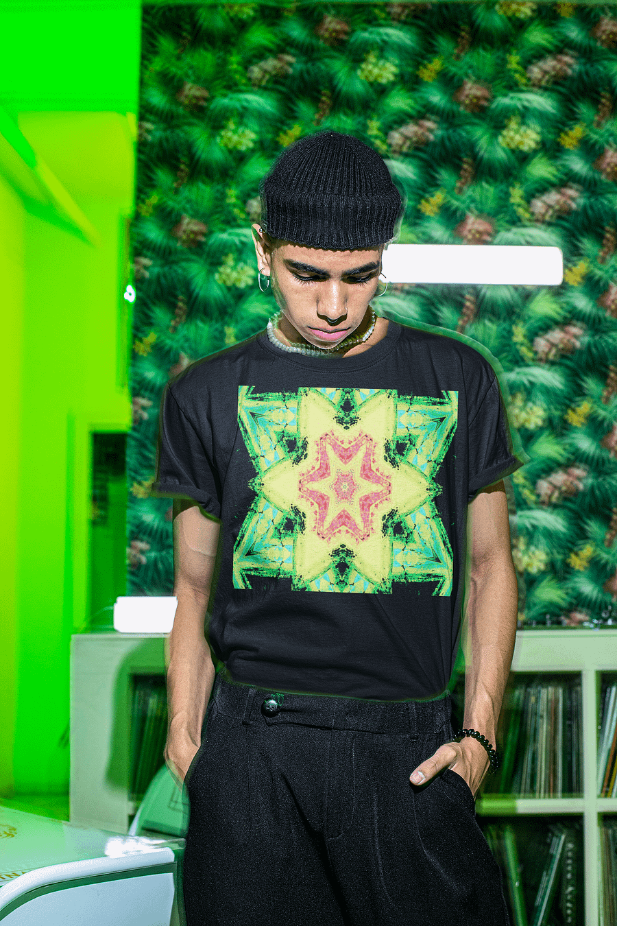 Abstract Green, Orange and Yellow Kaleidoscope Star Men's T Shirt product image (4)