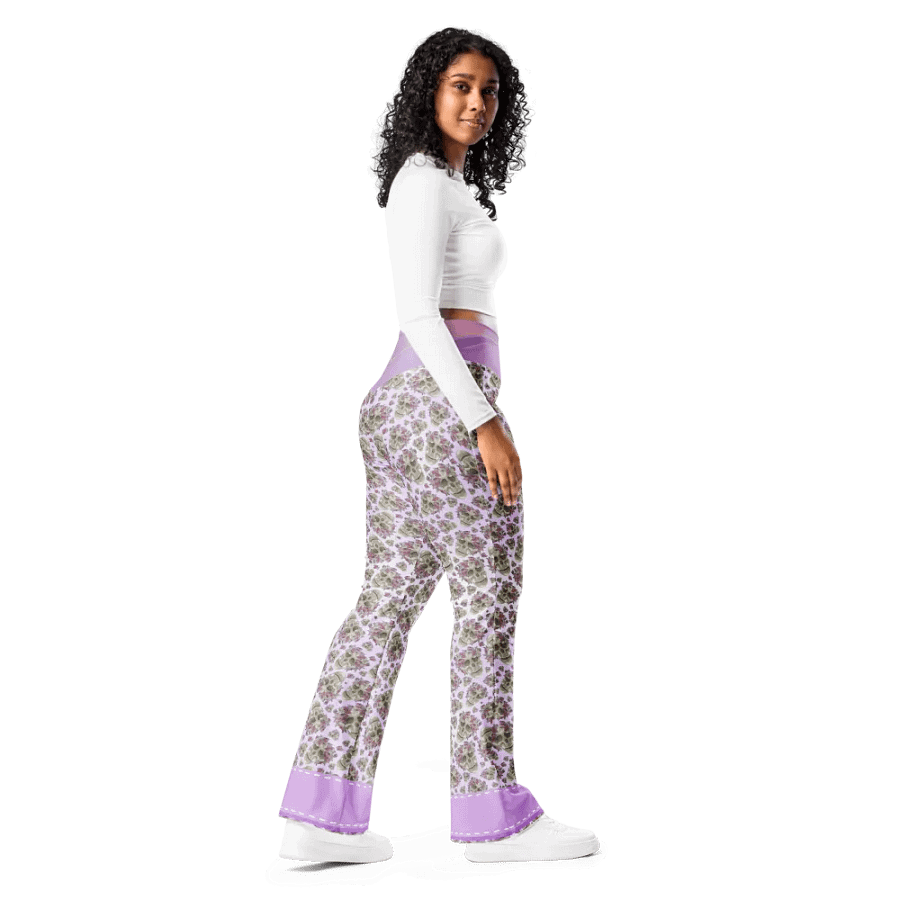 Smoky Lilac Skull & Rose Flare Leggings product image (6)