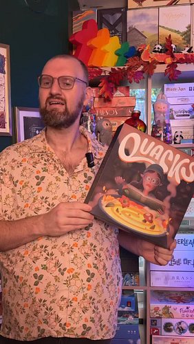 Quack! 🦆 but be careful the rats might get you! @cmykgames #boardgames #gamenight