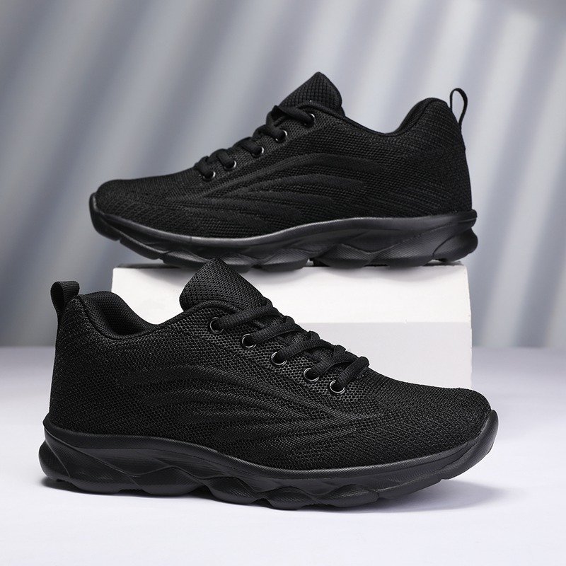 Flat Bottom Sneaker Light Running product image (1)