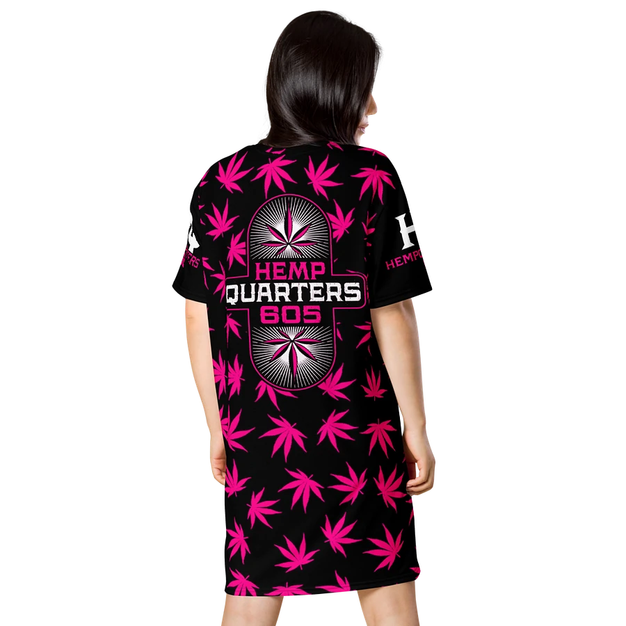 HempQuarters Pink Marijuana Night Shirt product image (2)