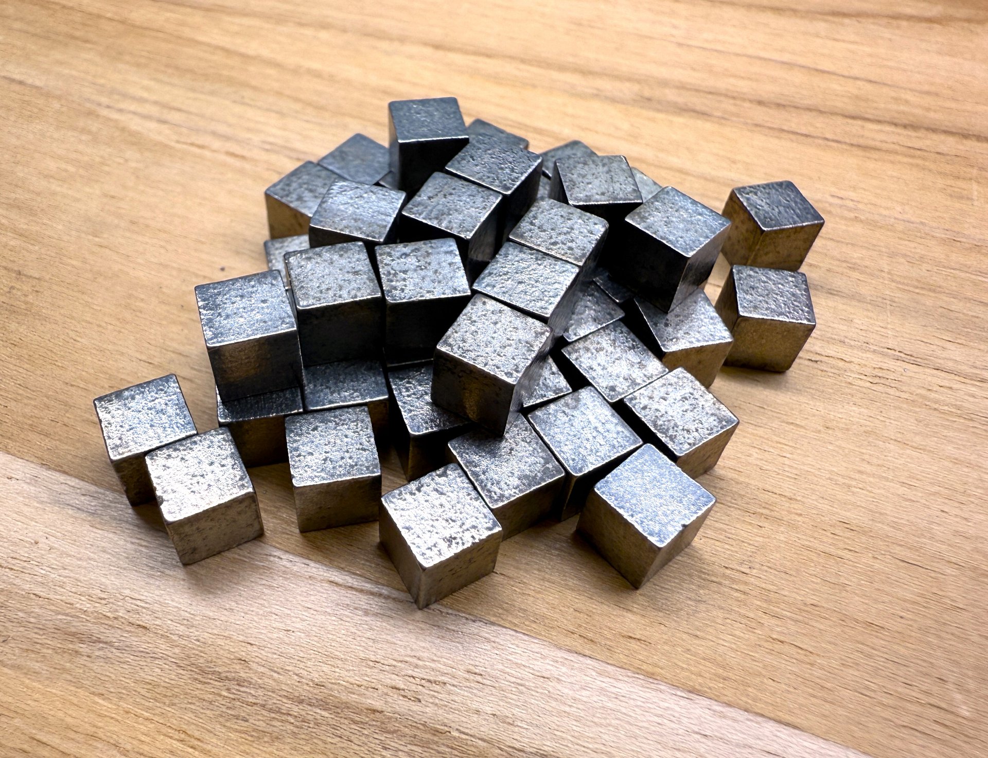 Boomslang Spec Tungsten Cubes product image (1)