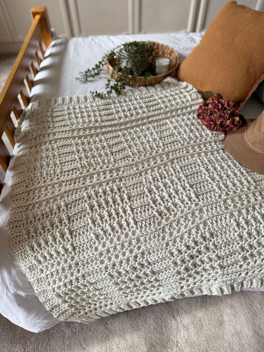Silver Squares Thick Crochet Blanket Pattern | Quick, Easy Bulky Blanket PDF product image (9)