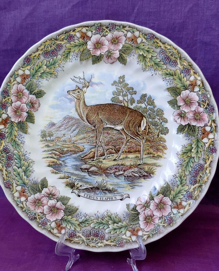 Belíssimo prato floral com cervo, fertilidade e fecundidade, árvore-da-vida product image (2)