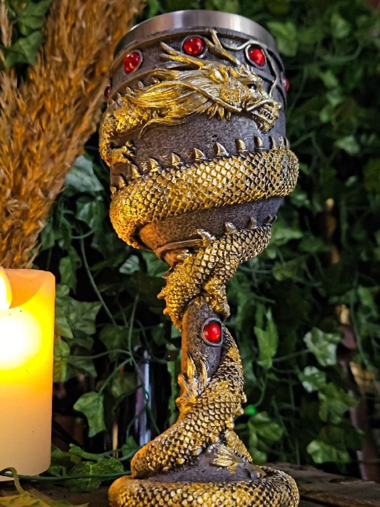 The Armored Kingdom Golden Dragon Crimson Goblet product image (4)
