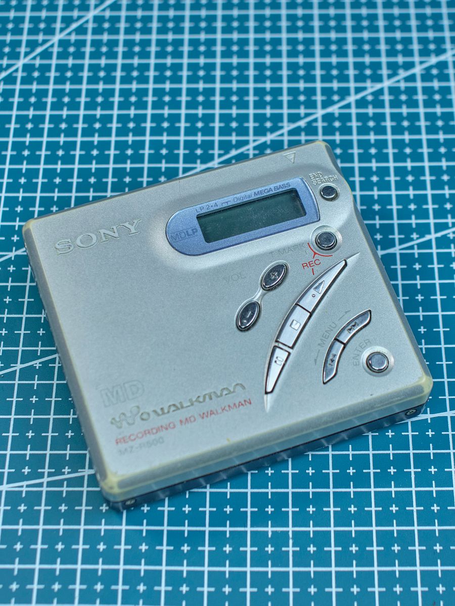 Sony MZ-R500 MiniDisc Player product image (3)
