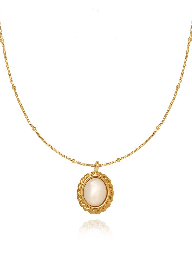 Vintage Oval Pearl Pendant Necklace | 18K Gold Plated product image (1)