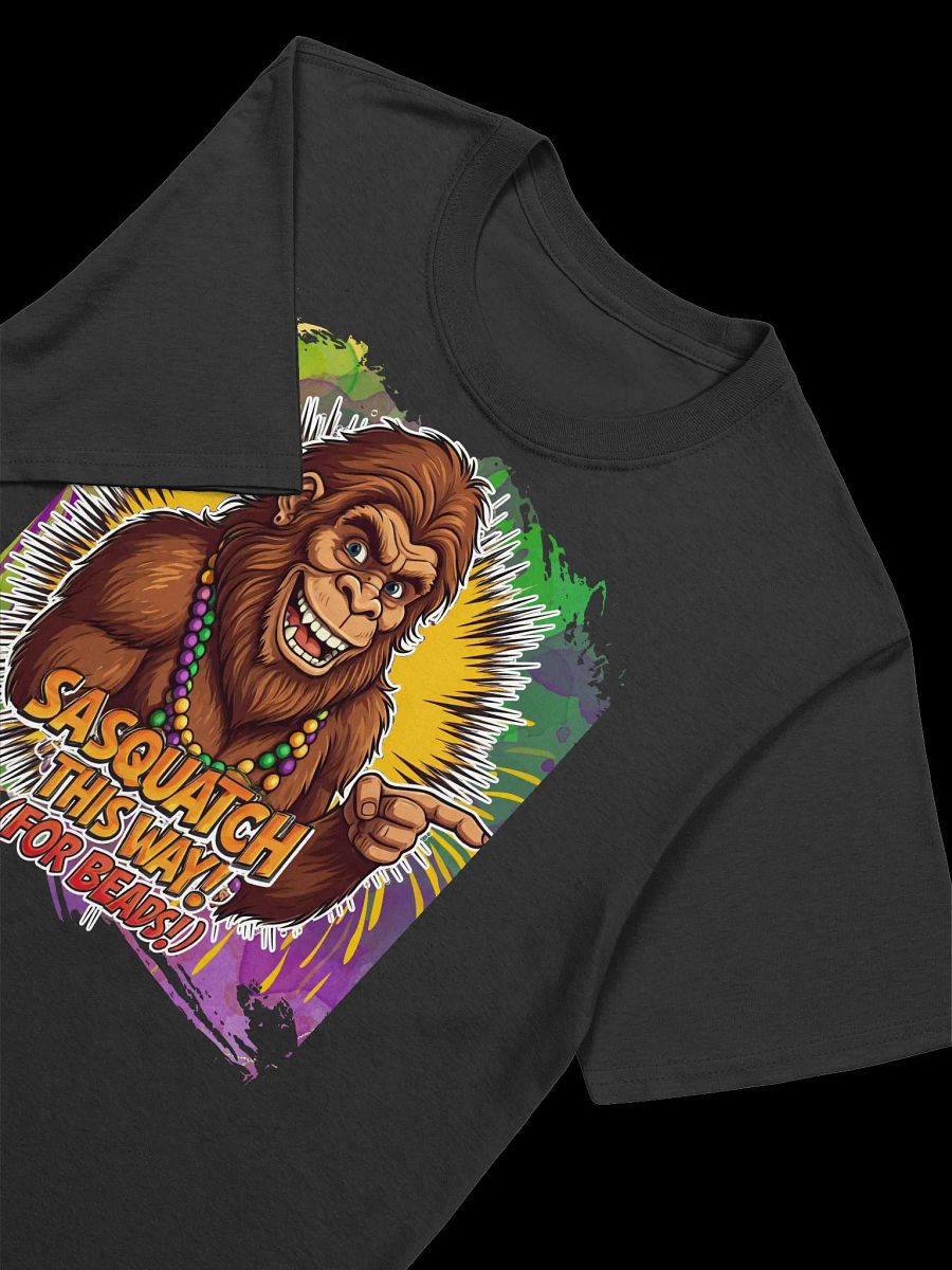 Bigfoot's Mardi Gras-Sasquatch This Way (For Beads) T-Shirt product image (16)