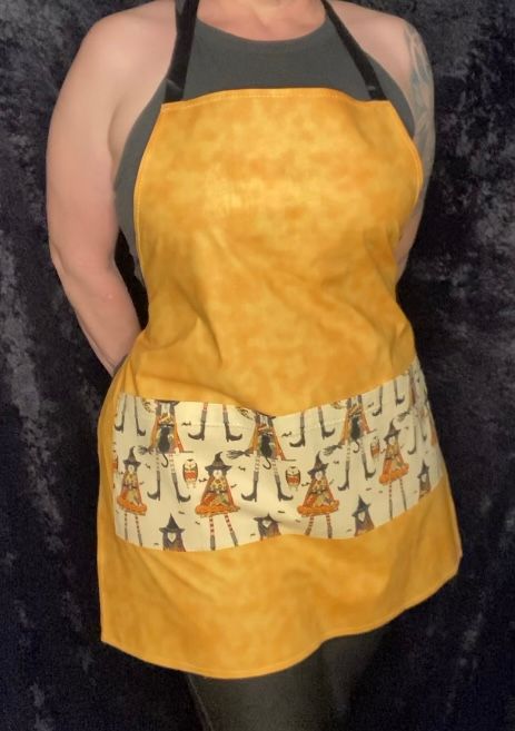 Ragdoll Witch Apron product image (3)