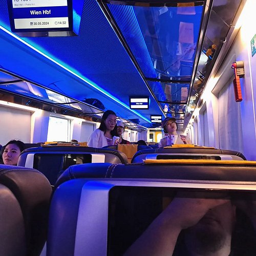 What a futuristic train #regiojet