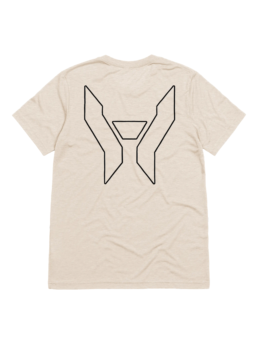 emblem back minimalist tee product image (9)
