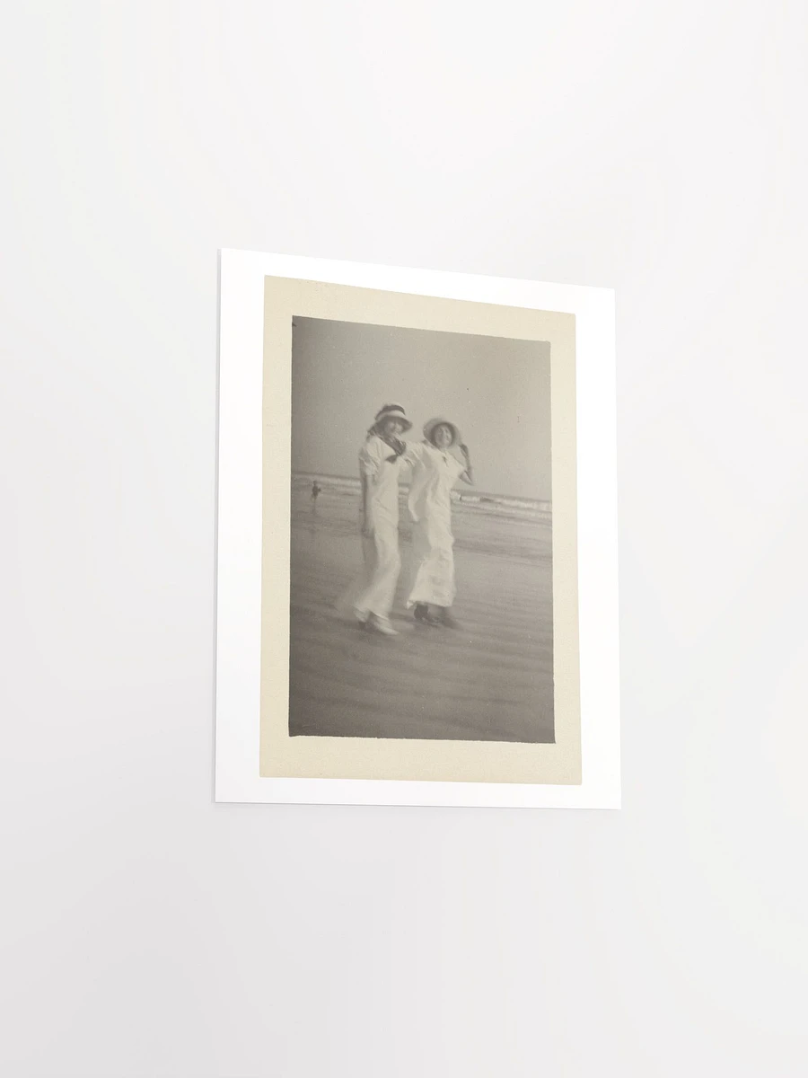 Women In White Dresses On Beach by Louis Fleckenstein (1907–1943) - Print product image (3)