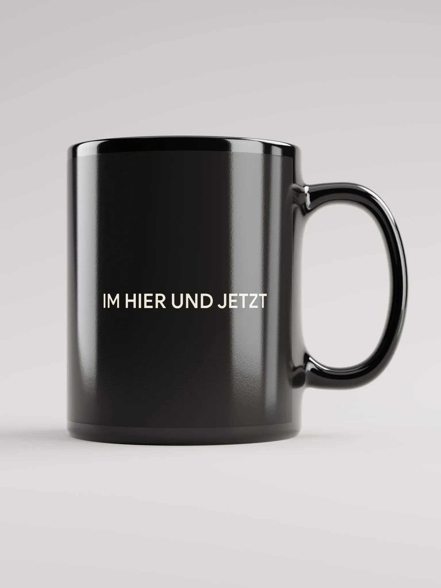 Innerer Garten – Tasse „Im Hier und Jetzt“ | schwarz product image (1)