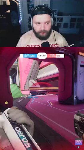 Portal Killed My OWN Teammate.. Whoops 🤣

#splitgate2 #splitgatemvp #sg2 #splitgate #gaming #fps #pvp #fail #funny #portalkil...