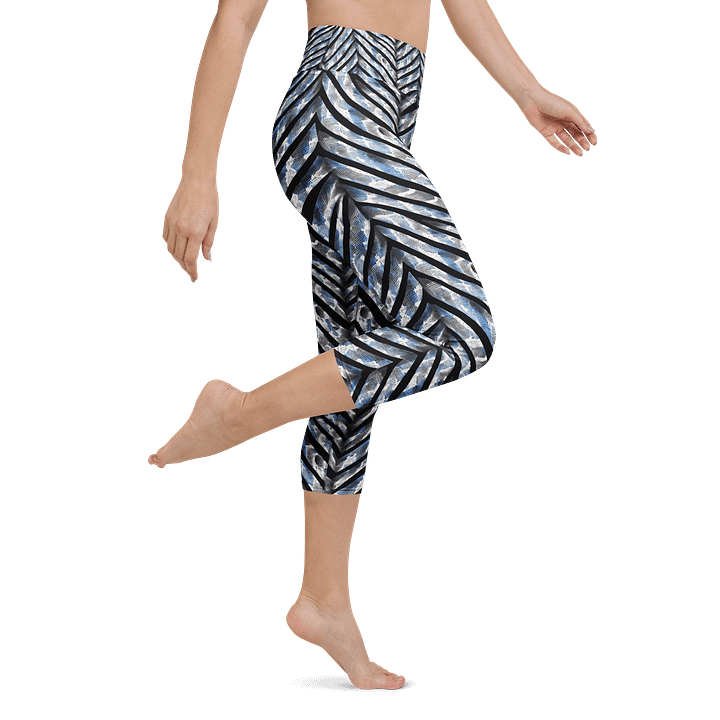 Blue Grey Snake Skin Capri Leggings product image (1)