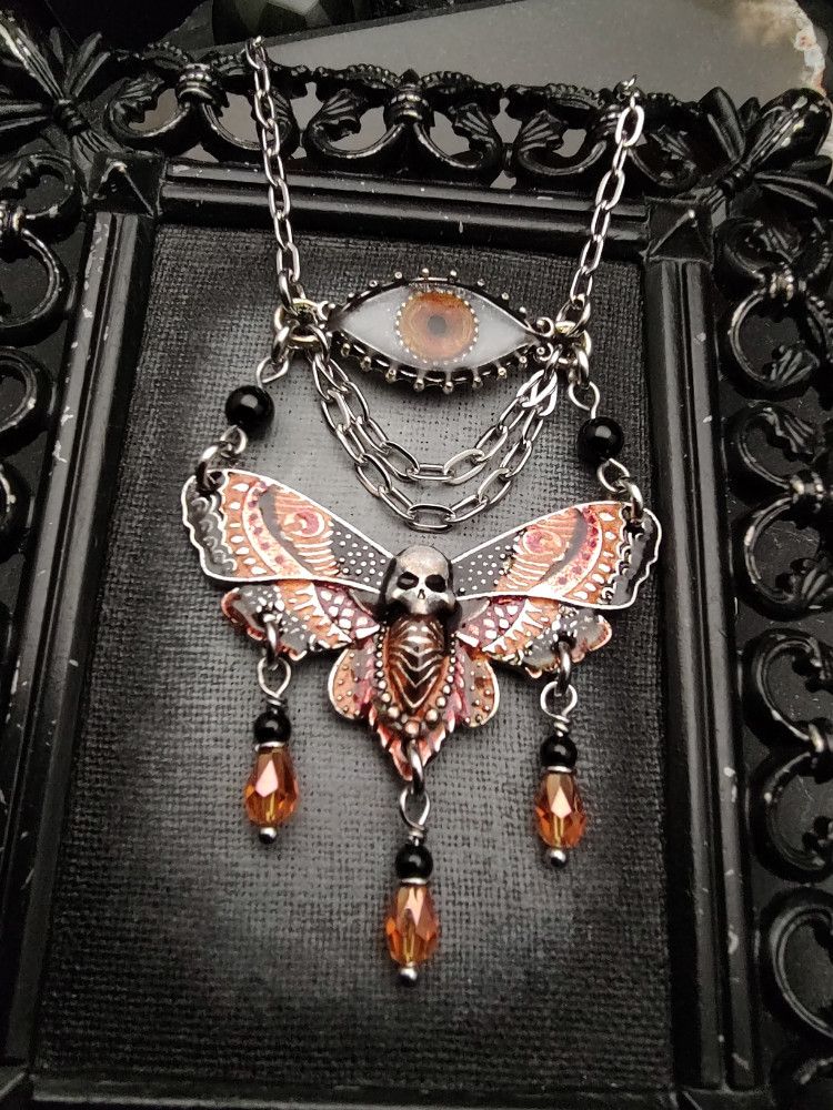 Familiars - Soulfire Moth product image (2)