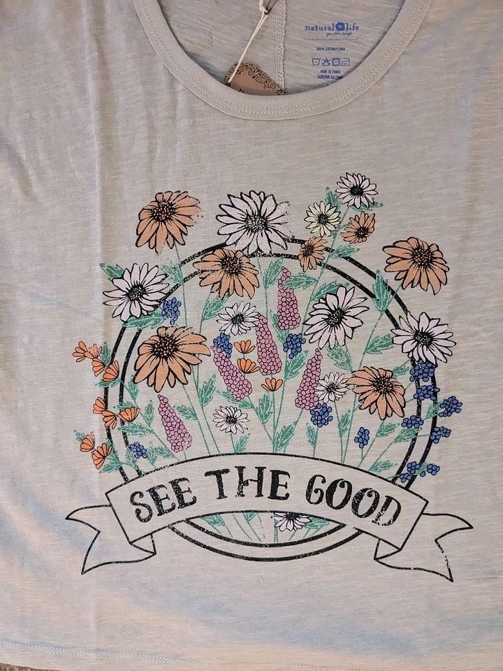 L See the Good Graphic Crop Tee product image (2)