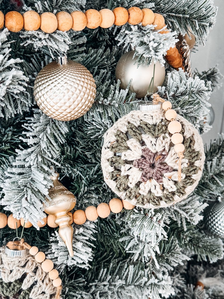 Granny Crochet Hexagon Bauble Ornament Tutorial product image (4)