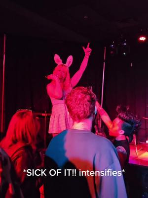 👏DO NOT👏CALL ME👏WHILE IM GOING GOBLIN👏ON THE STAGE👏 #shyfriend #fyp #bunny #phone #indiemusic 
