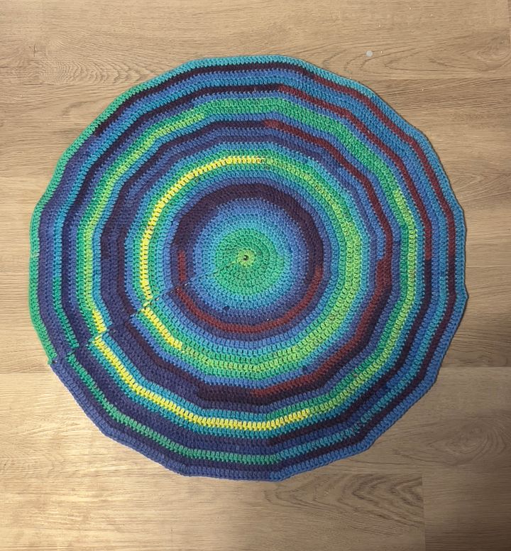 Pulsating round rug product image (1)