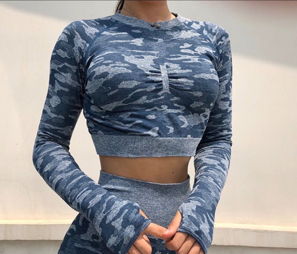 Seamless Camo Long Sleeve- Crop Top product image (3)
