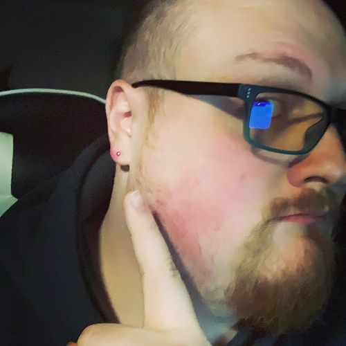 I pierced my ear at home this year because of @unusannus.

This is it.

The final hour.

The year that nobody wanted.

The ch...