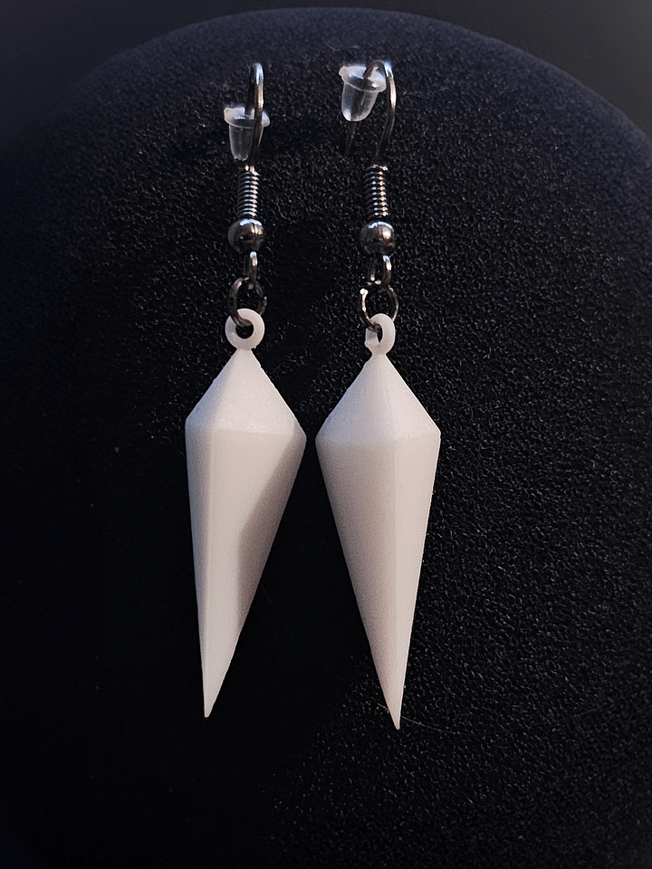 Spike earrings product image (1)