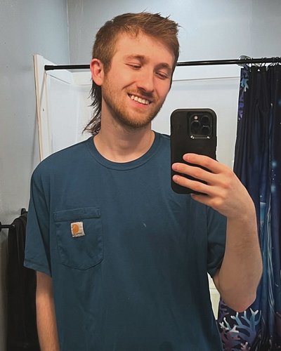 Just a lil selfie to boost the self confidence. 🫡 someone compliment my mullet so I don’t cry 🤣