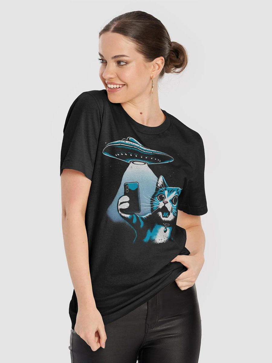 Surprised Cat UFO T-Shirt product image (5)