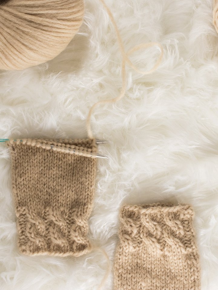 Cable Knit Socks Knitting Pattern - Snowy Day product image (2)