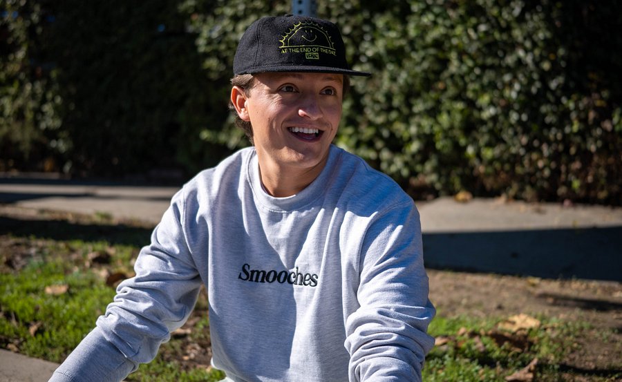 Smooches Crewneck product image (2)