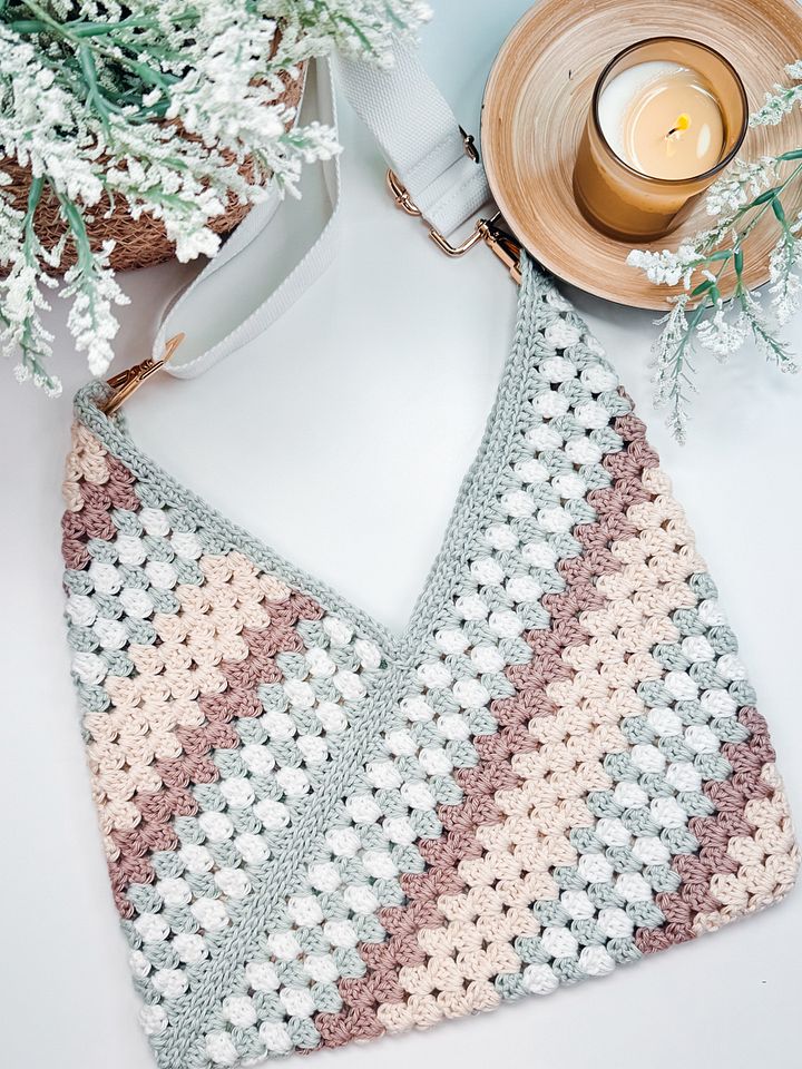 Granny Stitch Crochet Bag product image (2)