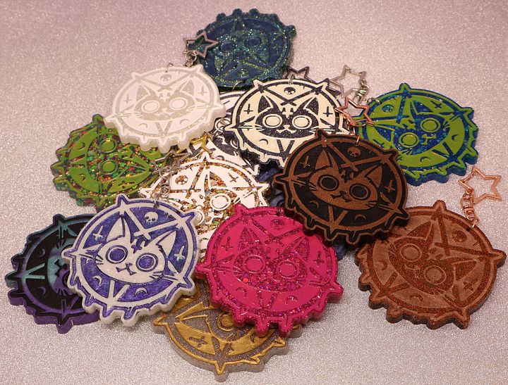 Cat Pentagram Keychain product image (1)