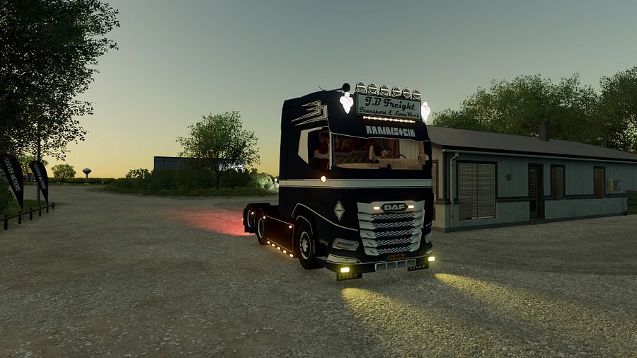 [FS22] J.B Freight DAF XG Boogie product image (1)