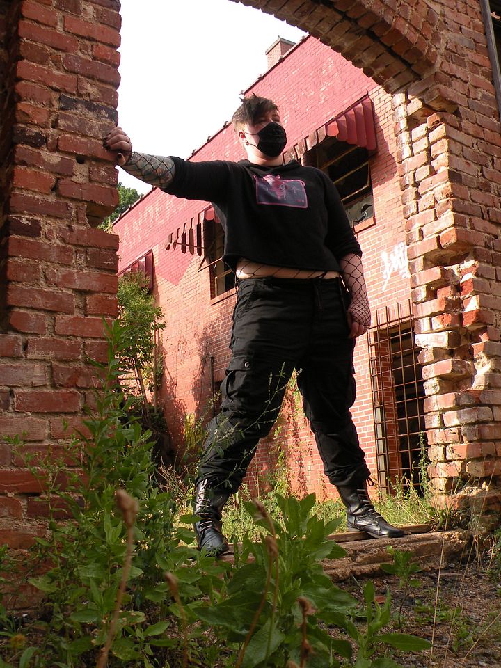 Sket X-ray (Cropped Hoodie) product image (1)