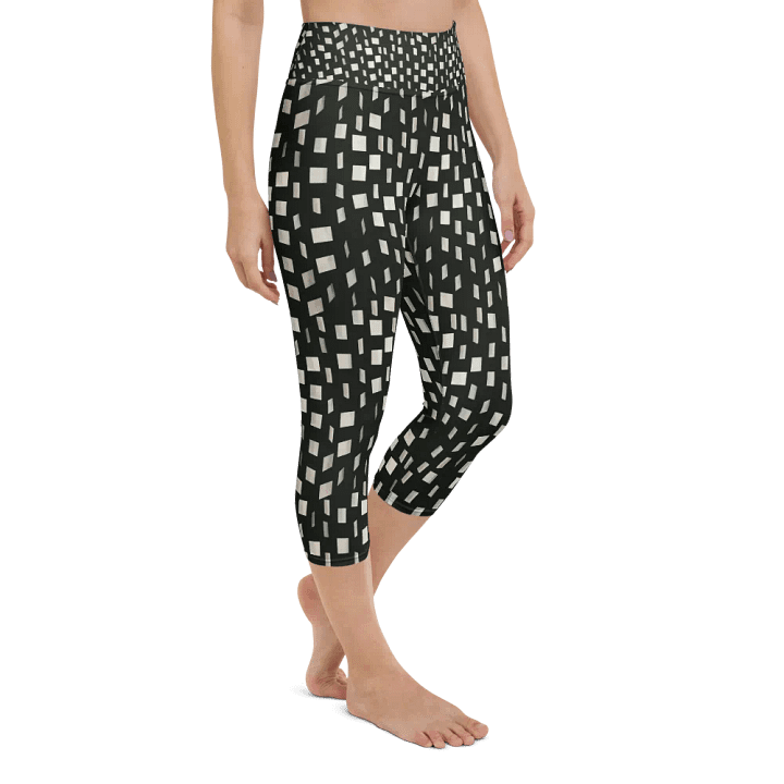 Dancing Tiles Capri Leggings product image (2)