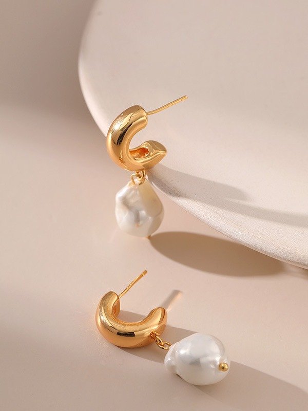 Hailey Drop Earrings product image (2)
