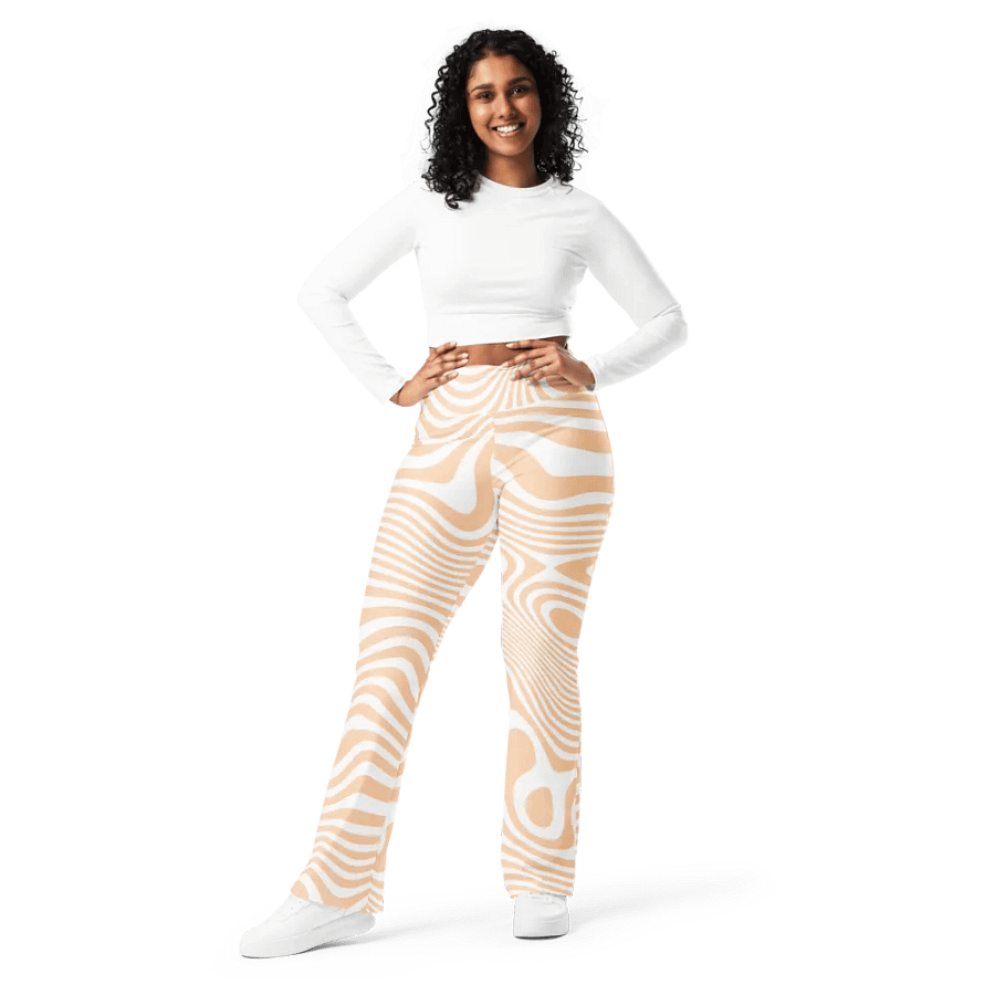 Ripple Effect Flare Leggings product image (8)