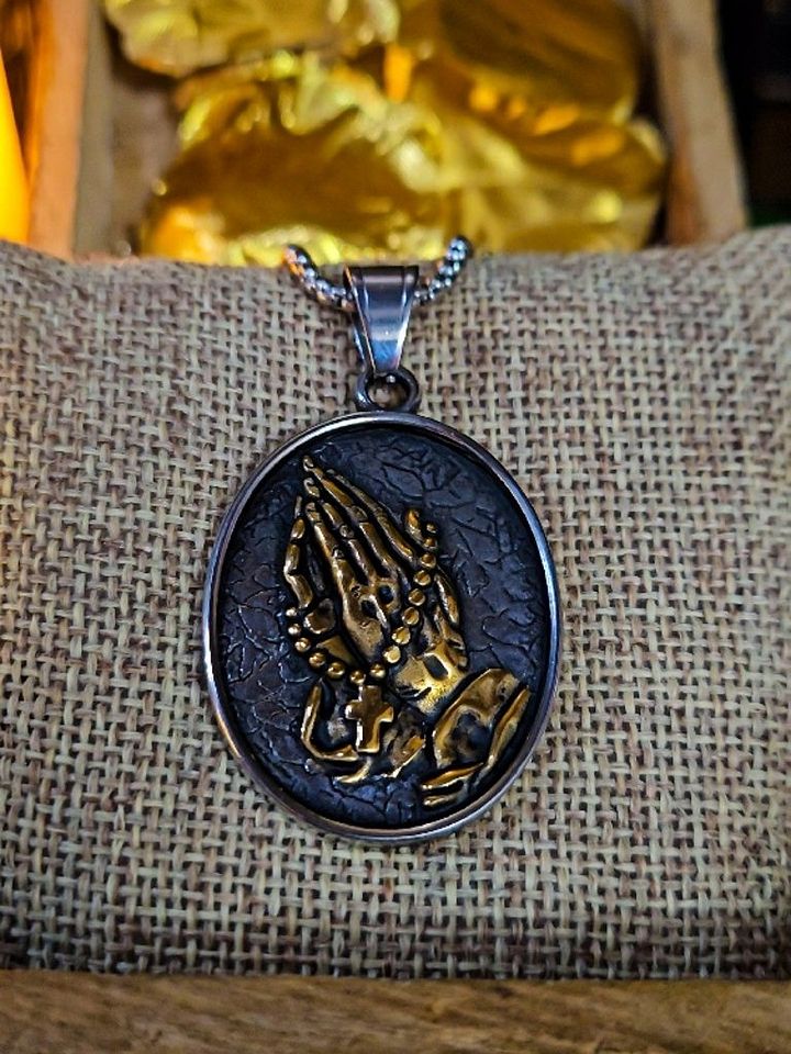 The Armored Kingdom: Hand of Grace Prayer Necklace - Gold product image (1)