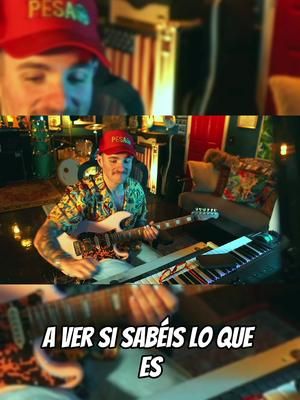 Loco me tiene este señor, nunca defrauda esta vez he decido tomarme un poco de libertad con la melodía y acordes porque muchos de vosotros tenéis el oído bien fino. A ver quién lo adivina 🙈. Guitarra es una arcology_instrmnts 🎸. • #guitarist #guitarra #argentina #españa #electrica #solo #rock #quadcortex #arcologyinstrmnts