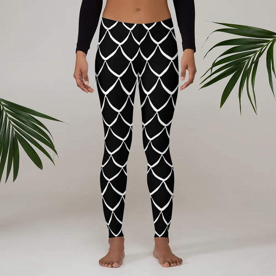 Snake Print Leggings – Bold, Stylish & Comfortably Versatile product image (3)