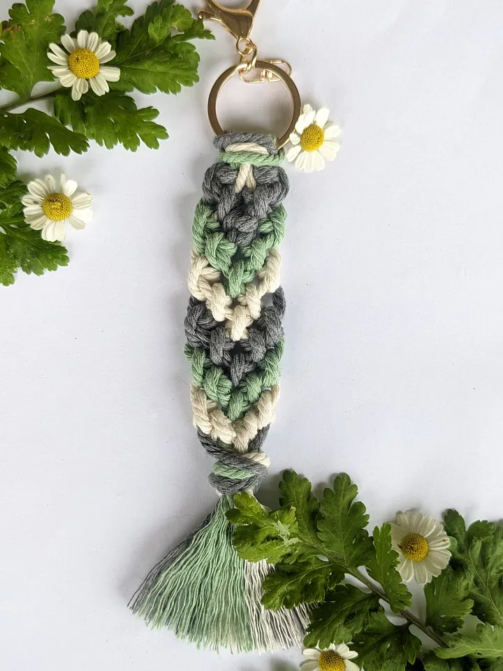 Arrow Macrame Bag Tag product image (1)
